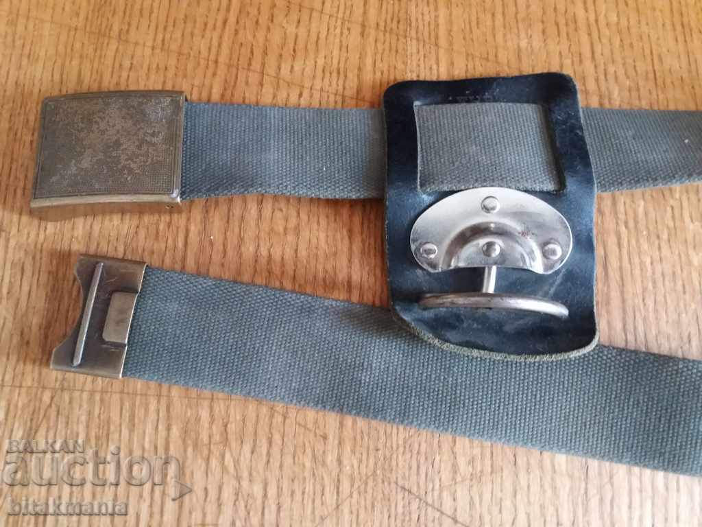 Some weird belt - read the auction carefully