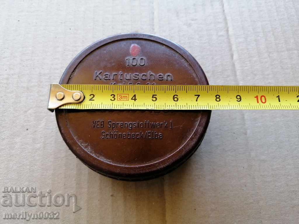 Παλιό γερμανικό κουτί με κασέτες μικρού διαμετρήματος - 5 Παλιό γερμανικό κουτί με κασέτες μικρού διαμετρήματος - 5