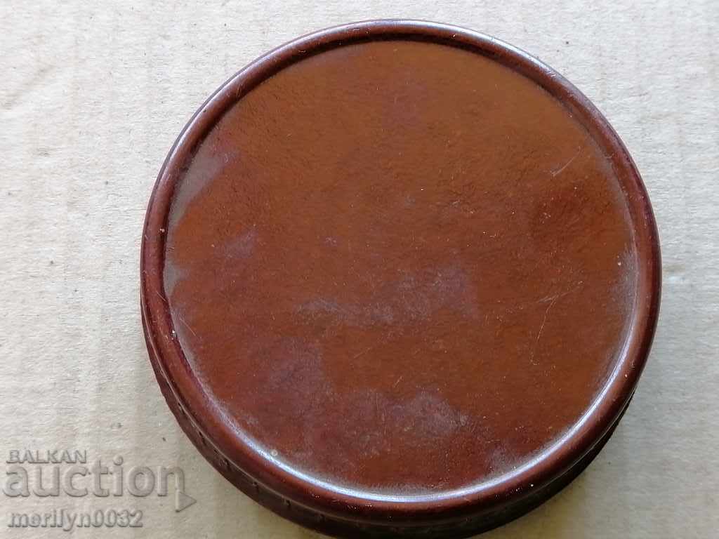 Delivery of Old German box of small caliber cartridges Delivery of Old German box of small caliber cartridges