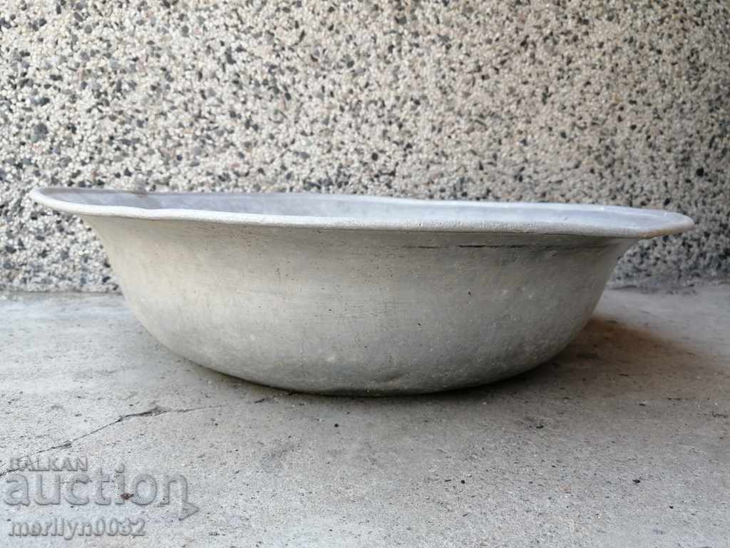 Aluminum basin household kettle bucket bowl with price 51.00 BGN | € 26.08 Aluminum basin household kettle bucket bowl with price 51.00 BGN | € 26.08