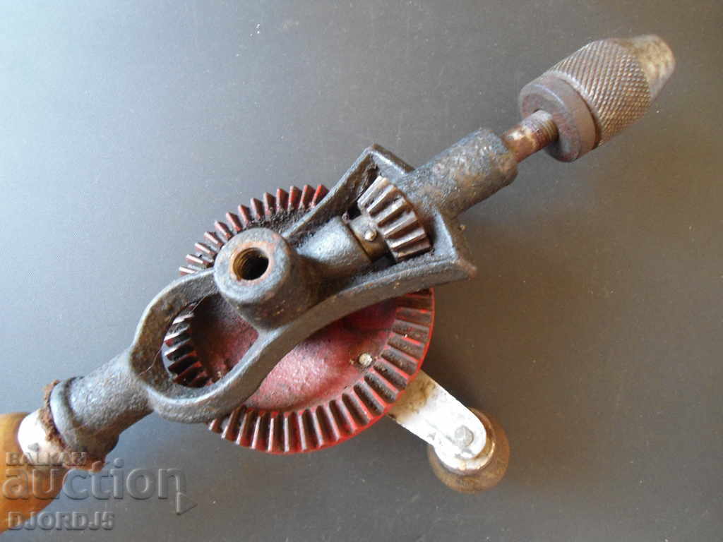 Delivery of Old tool, matkap, working Delivery of Old tool, matkap, working