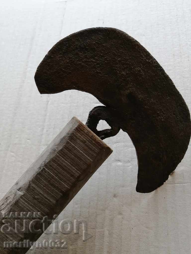 An old shed tool scraped wrought iron - 7 An old shed tool scraped wrought iron - 7