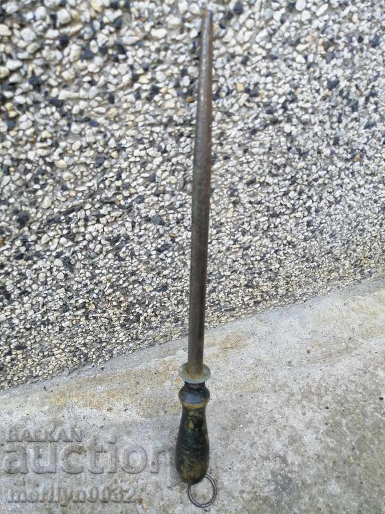 Auction An old mass, a knife for a knife Auction An old mass, a knife for a knife