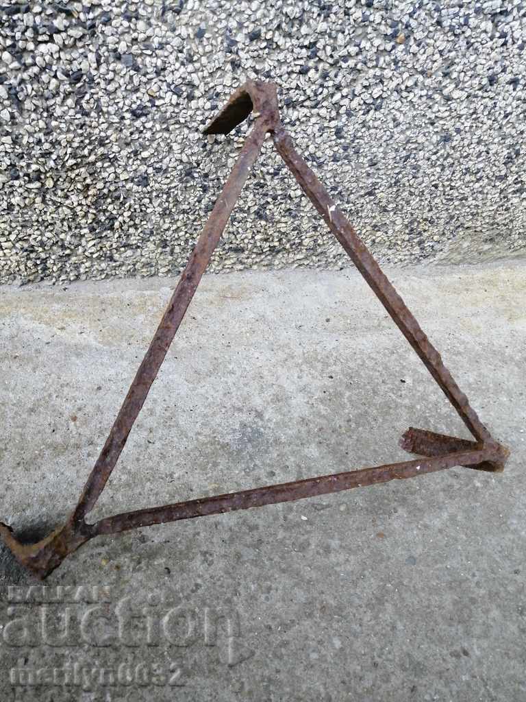 An old forged sack, fireplace, grill, wrought iron with price 34.00 BGN | € 17.38 An old forged sack, fireplace, grill, wrought iron with price 34.00 BGN | € 17.38