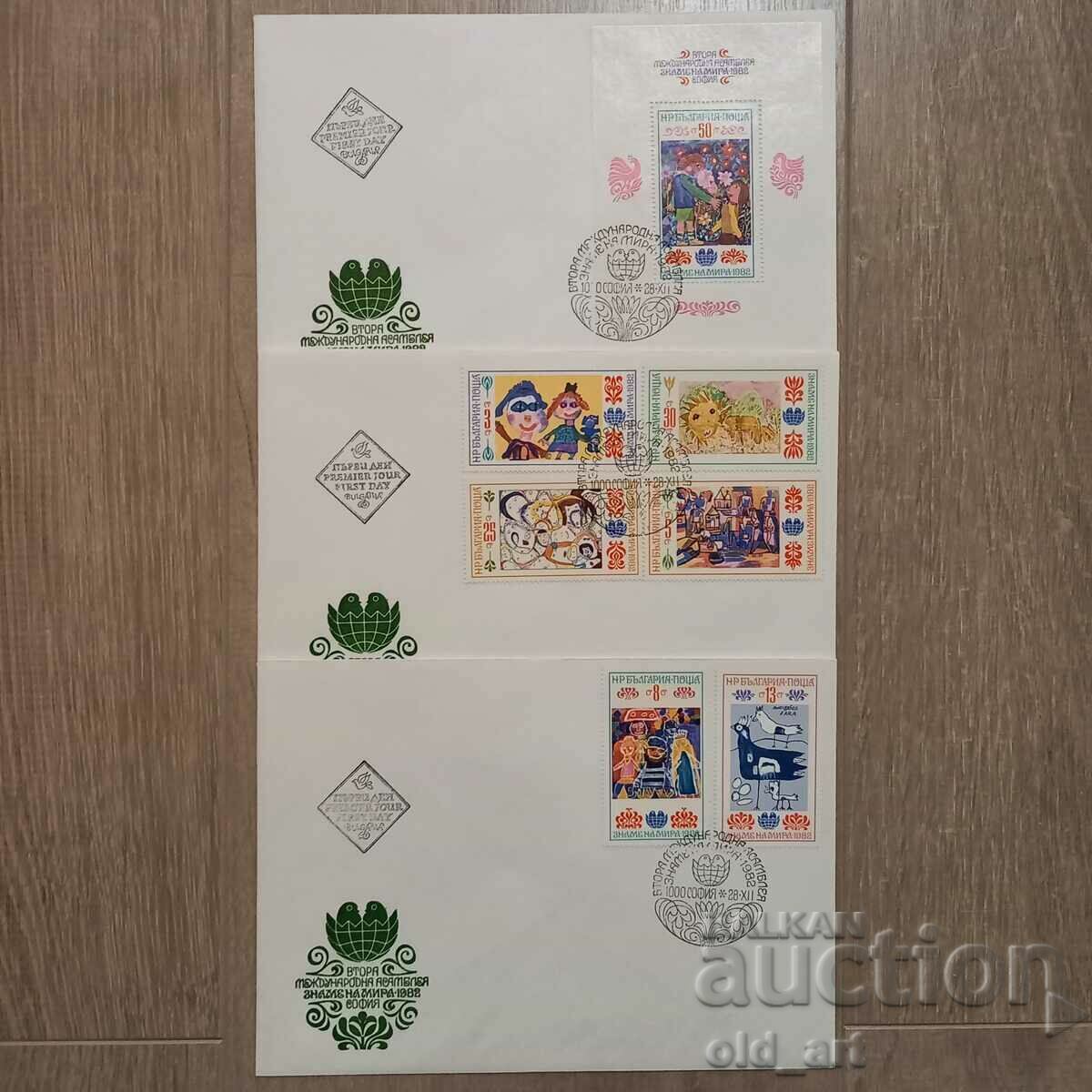 Postal envelopes - 3 pieces, II Int. banner of peace assembly