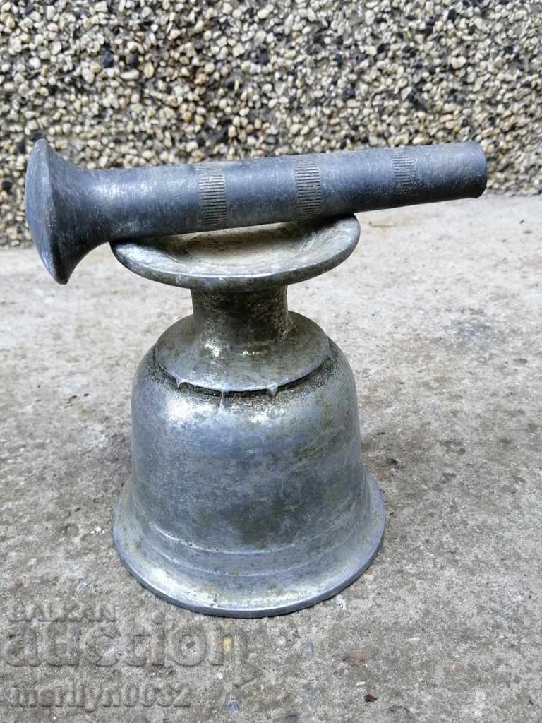 Auction Old white metal mortar, pestle, mortar Auction Old white metal mortar, pestle, mortar
