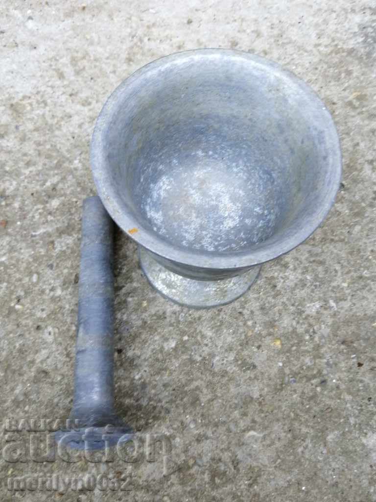 Old white metal mortar, pestle, mortar - 5 Old white metal mortar, pestle, mortar - 5