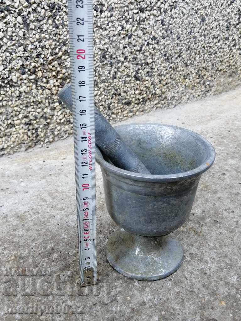 Old white metal mortar, pestle, mortar - 6 Old white metal mortar, pestle, mortar - 6