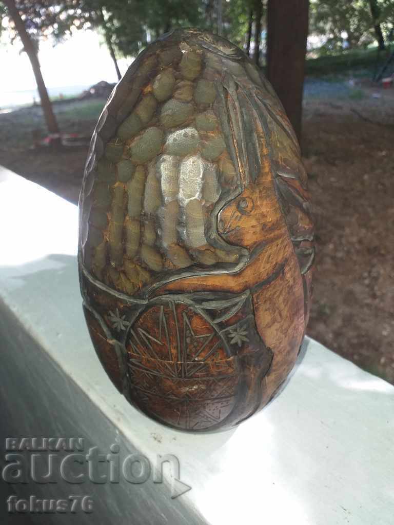 Auction HUGE OLD WOODEN EASTER EGG WITH CARVING AND ENGRAVING Auction HUGE OLD WOODEN EASTER EGG WITH CARVING AND ENGRAVING