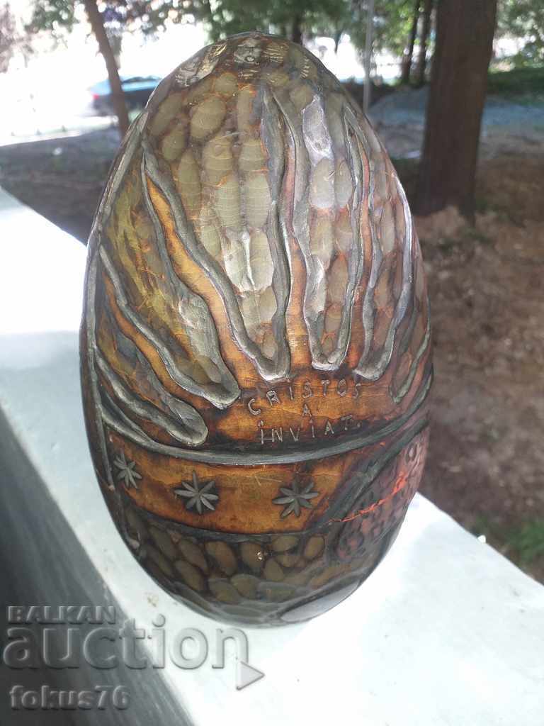 Delivery of HUGE OLD WOODEN EASTER EGG WITH CARVING AND ENGRAVING Delivery of HUGE OLD WOODEN EASTER EGG WITH CARVING AND ENGRAVING