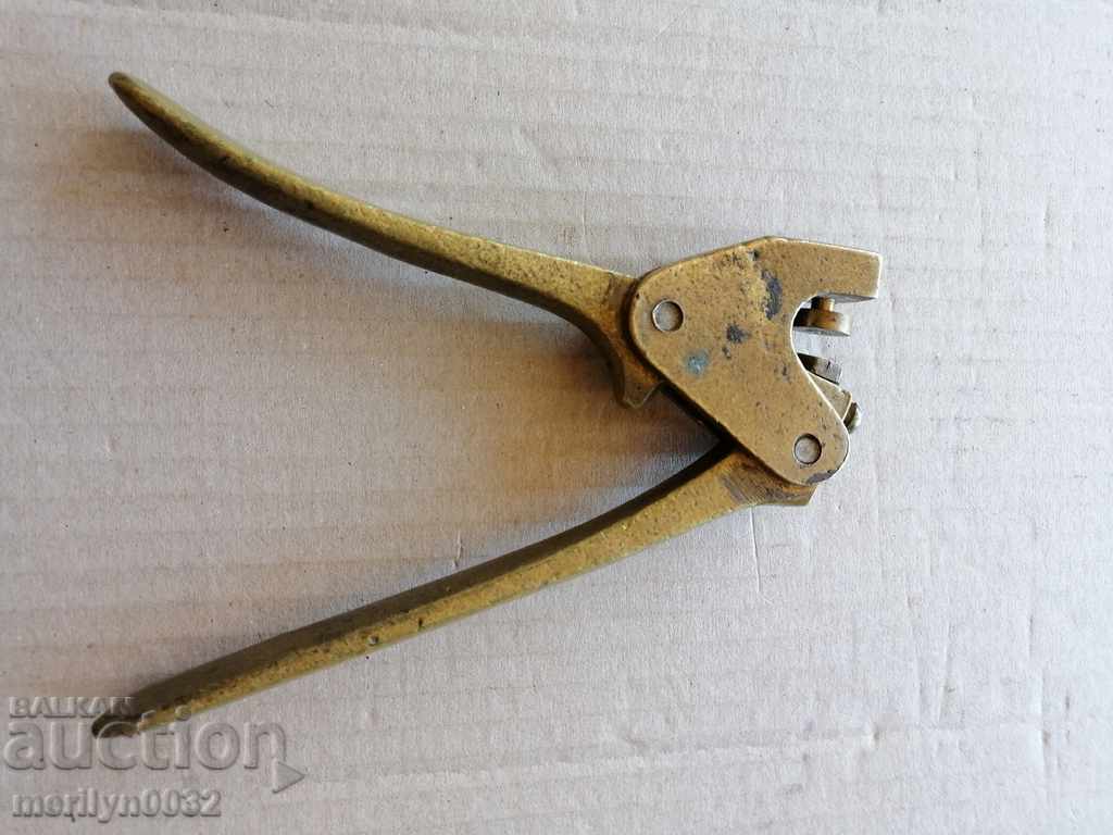Bronze sealing pliers, seal, seal number - 5 Bronze sealing pliers, seal, seal number - 5