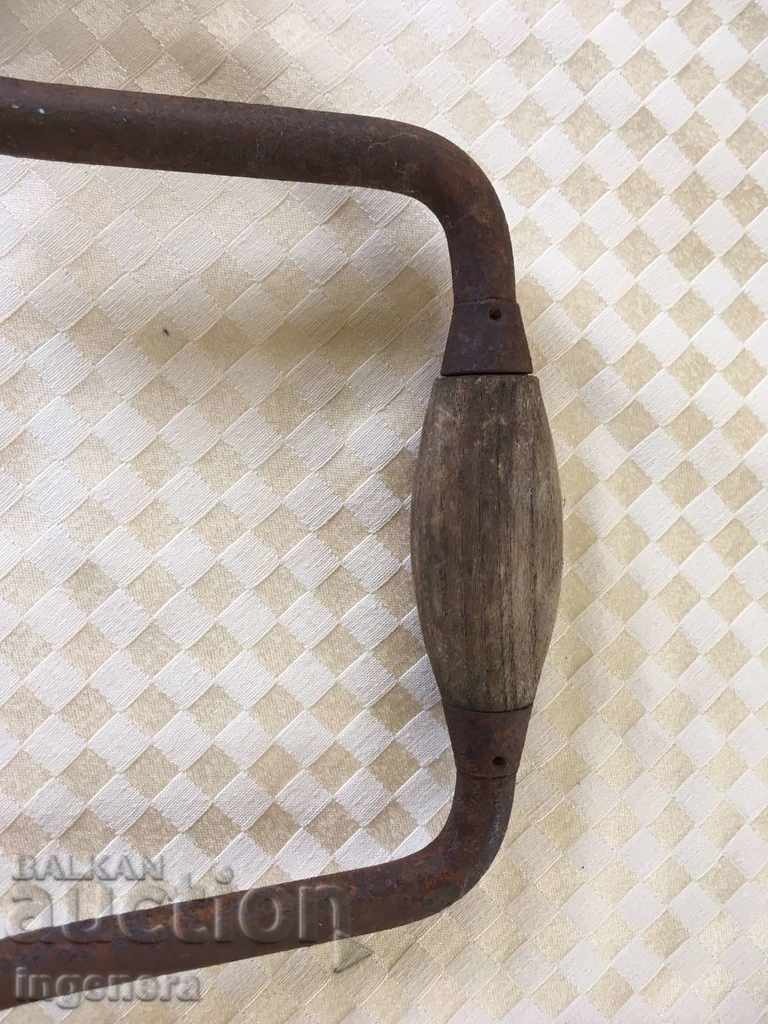 Auction MATCAPE OLD TOOL HAND DRILL Auction MATCAPE OLD TOOL HAND DRILL