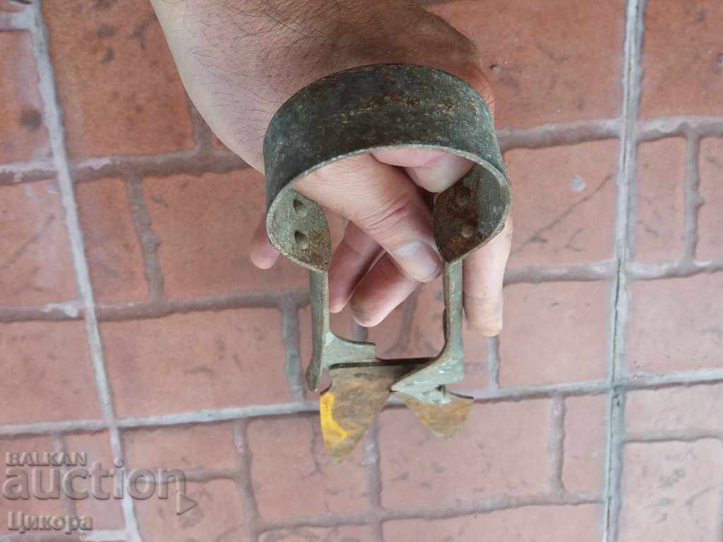 OLD CUTTING SCISSORS with price 30.00 BGN | € 15.34 OLD CUTTING SCISSORS with price 30.00 BGN | € 15.34