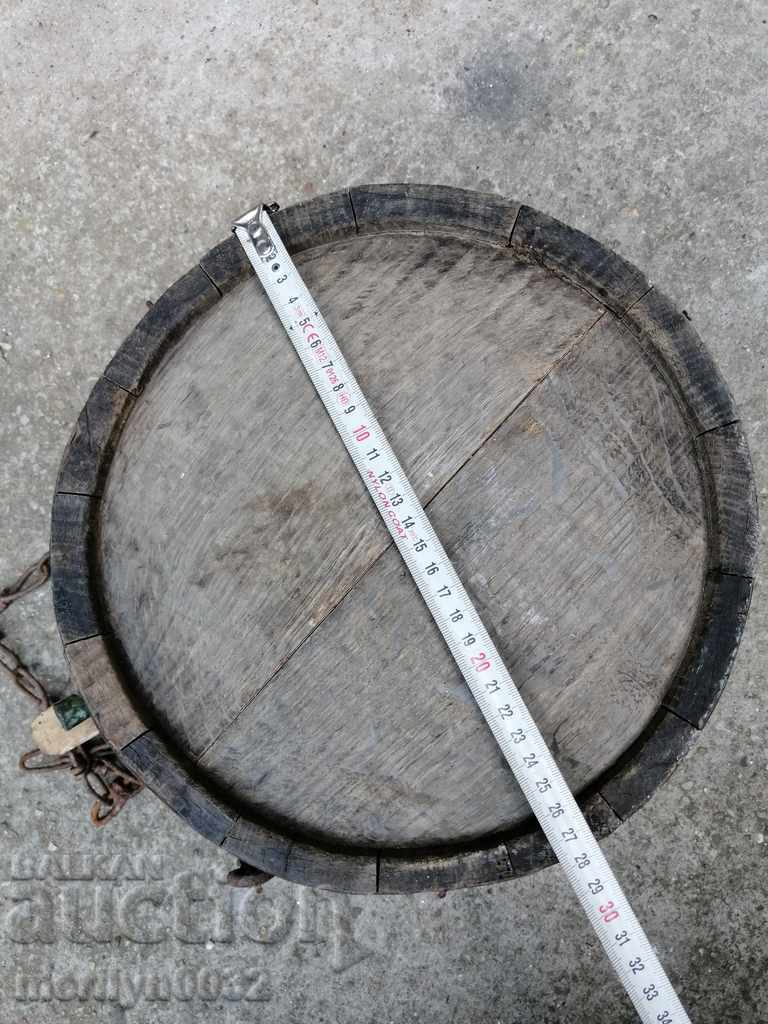 Delivery of Old bucket, vase, barrel, wooden, pavour Delivery of Old bucket, vase, barrel, wooden, pavour