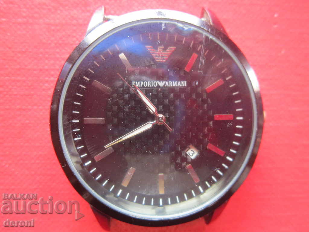 Υπέροχο ρολόι χαλαζία Emporio Armani με τιμή 35.00 BGN | € 17.90 Υπέροχο ρολόι χαλαζία Emporio Armani με τιμή 35.00 BGN | € 17.90