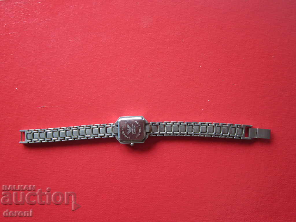 Delivery of Giorgio Armani watch with chain Delivery of Giorgio Armani watch with chain