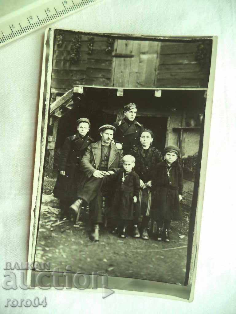 FAMILY - LACQUERED SHOES - 7 FAMILY - LACQUERED SHOES - 7