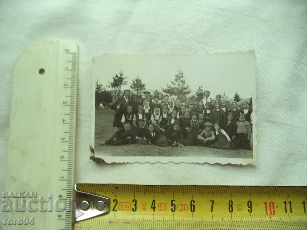 ON EXCURSION - THE VILLAGE OF GOVEDARTSI - SAMOKOVSKO with price 4.49 BGN | € 2.30 ON EXCURSION - THE VILLAGE OF GOVEDARTSI - SAMOKOVSKO with price 4.49 BGN | € 2.30