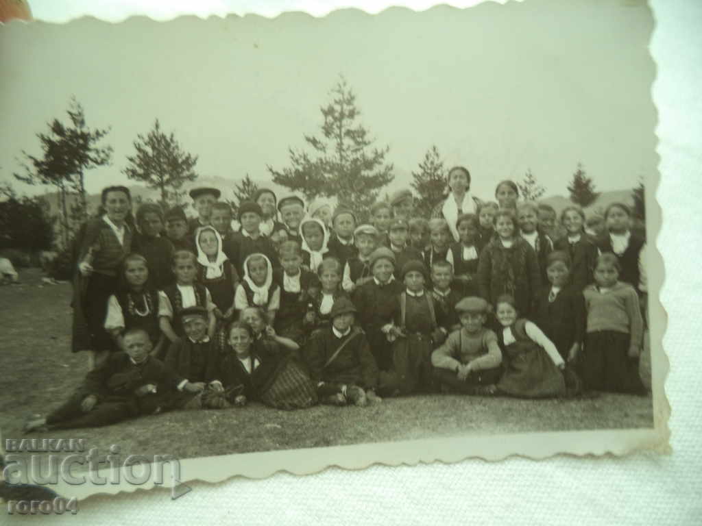 Auction ON EXCURSION - THE VILLAGE OF GOVEDARTSI - SAMOKOVSKO Auction ON EXCURSION - THE VILLAGE OF GOVEDARTSI - SAMOKOVSKO