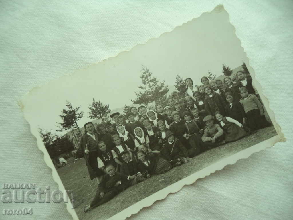 ON EXCURSION - THE VILLAGE OF GOVEDARTSI - SAMOKOVSKO - 5 ON EXCURSION - THE VILLAGE OF GOVEDARTSI - SAMOKOVSKO - 5