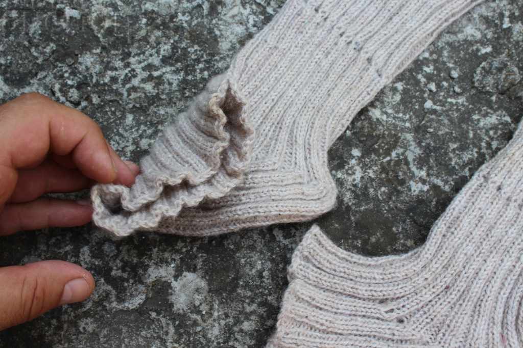 OLD KNITTED GHETTY LEGGINGS SOCKS KINGDOM BULGARIA - 6 OLD KNITTED GHETTY LEGGINGS SOCKS KINGDOM BULGARIA - 6