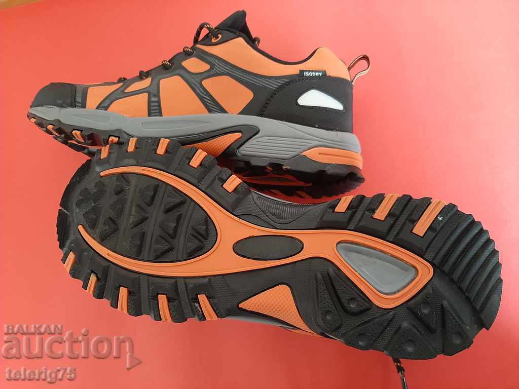 Delivery of English Sports Hiking Waterproof Shoes-No 44 Delivery of English Sports Hiking Waterproof Shoes-No 44