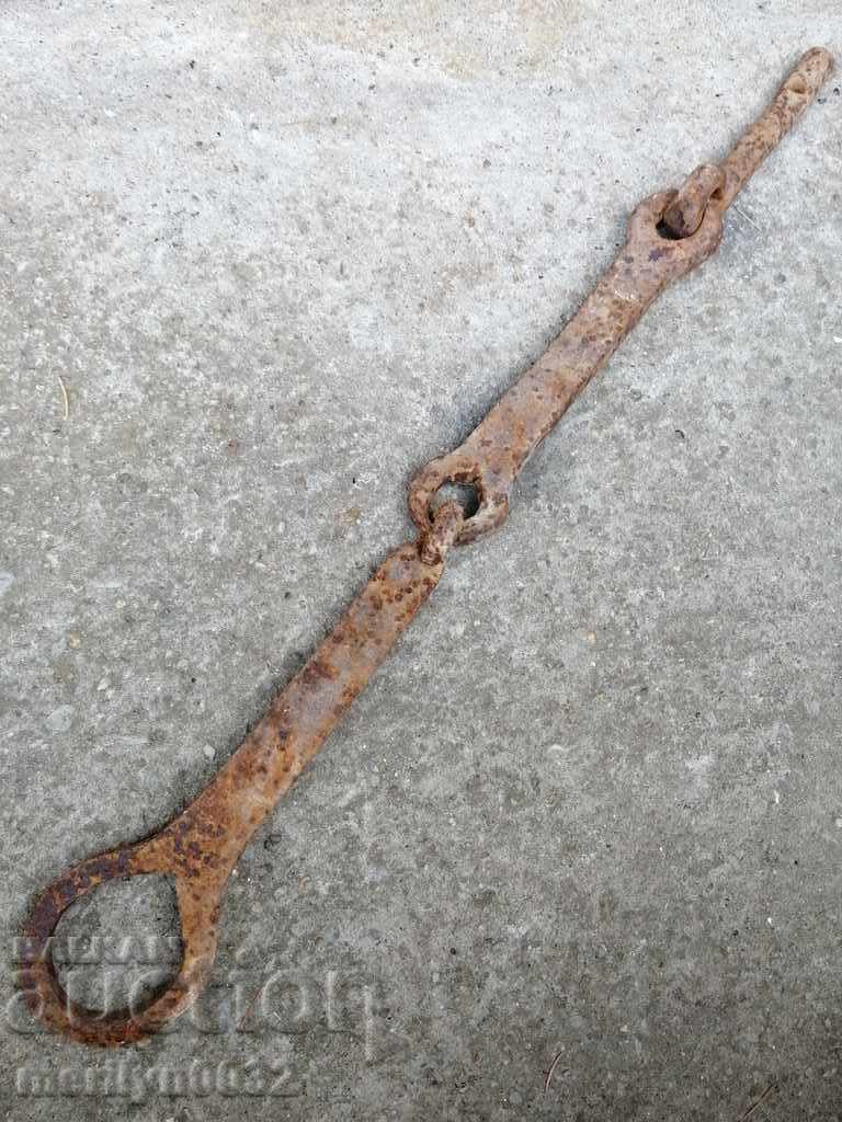 Old latch wrought iron lock primitive chain with price 46.00 BGN | € 23.52 Old latch wrought iron lock primitive chain with price 46.00 BGN | € 23.52