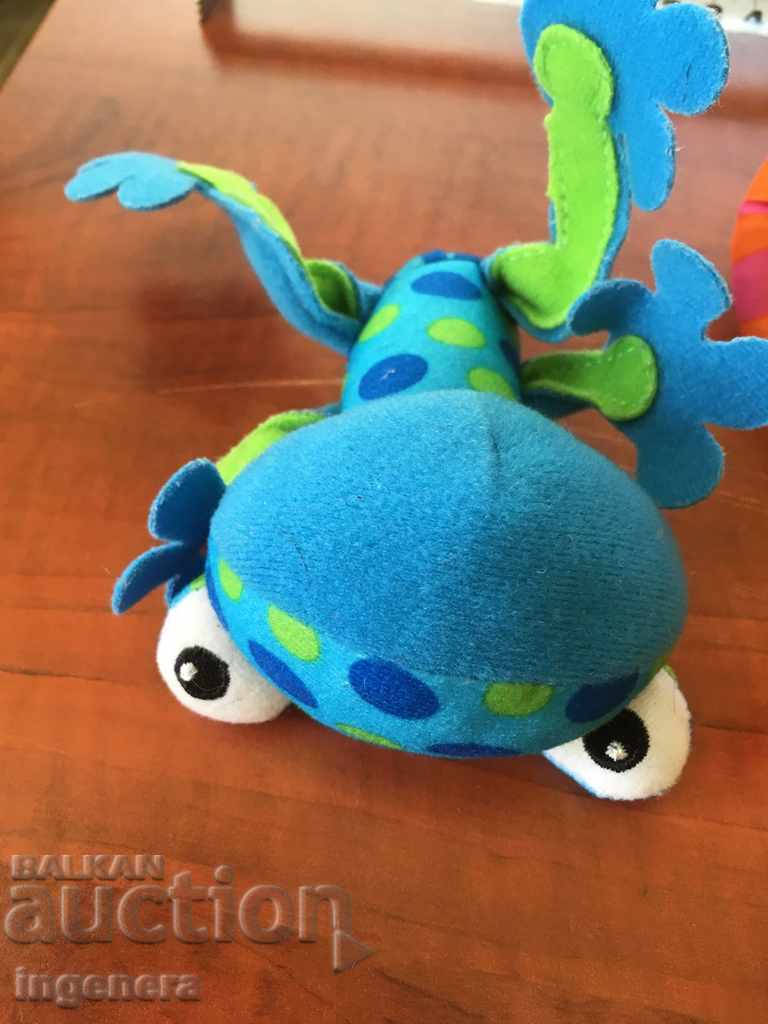 Auction  TOYS PUSSY PLUSH-4 PCS