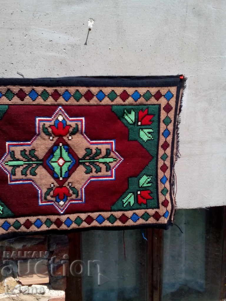 Delivery of Antique carpet, wall covering Delivery of Antique carpet, wall covering