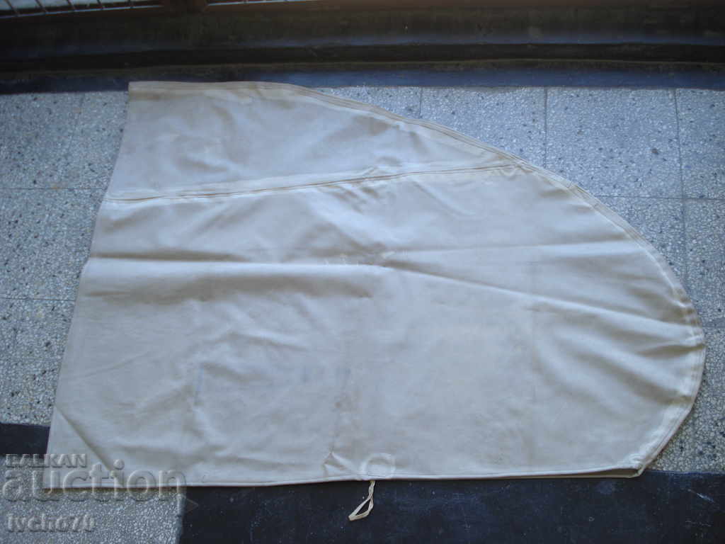 Rubberized cloak - cloak with price 20.00 BGN | € 10.23 Rubberized cloak - cloak with price 20.00 BGN | € 10.23