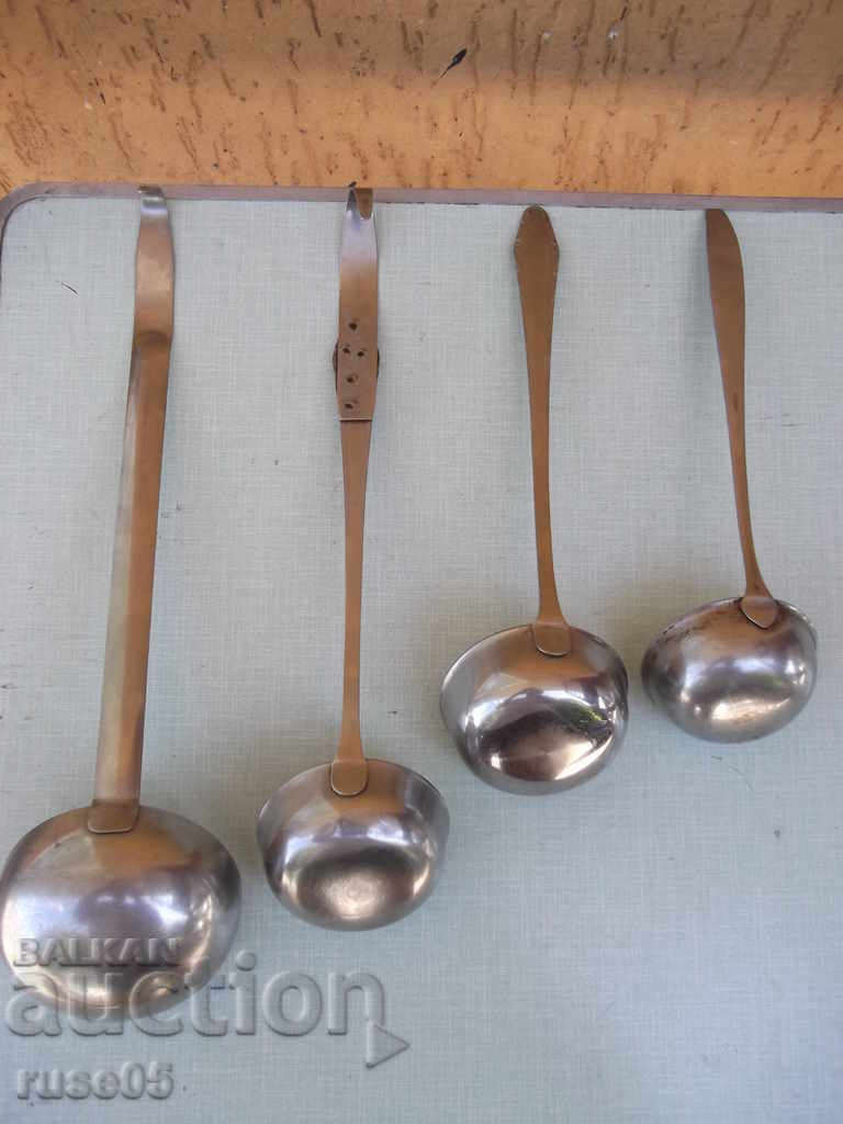 Lot of 4 pcs. scoop of sauce with price 30.00 BGN | € 15.34 Lot of 4 pcs. scoop of sauce with price 30.00 BGN | € 15.34