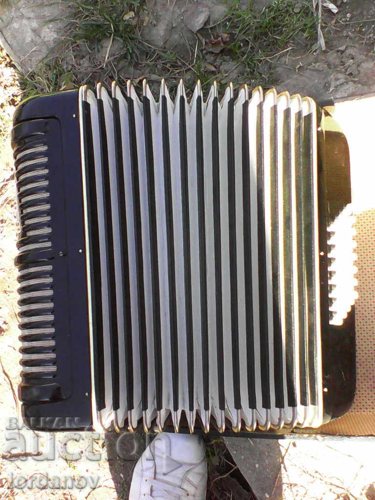 Acordeon "Weltmeister" 40 de bas - 5 Acordeon "Weltmeister" 40 de bas - 5