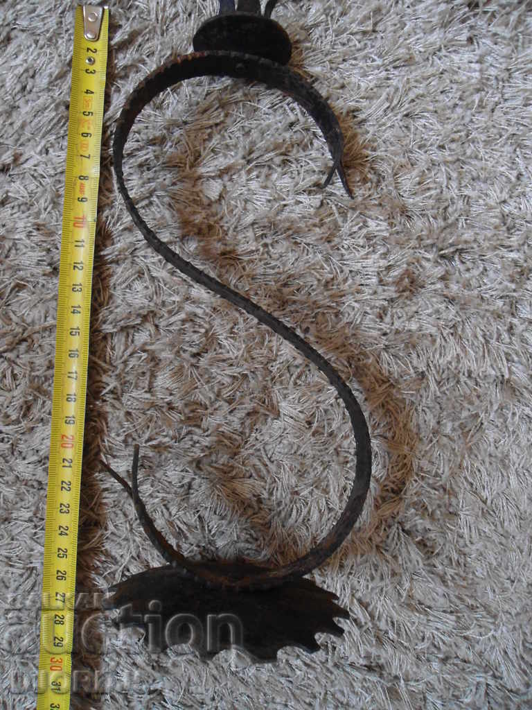 Δημοπρασία Παλιά πλαστά κηροπήγιο