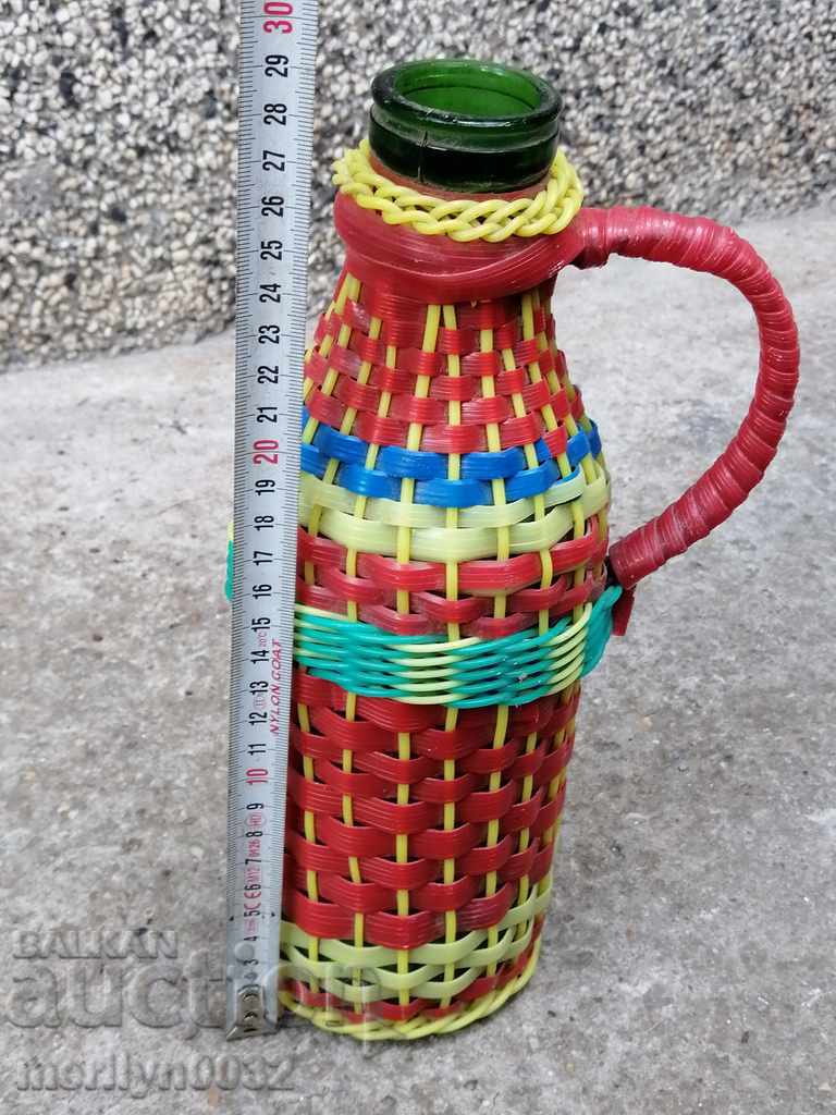 Auction A glass-coated daisagan from the time of a knit wool Auction A glass-coated daisagan from the time of a knit wool