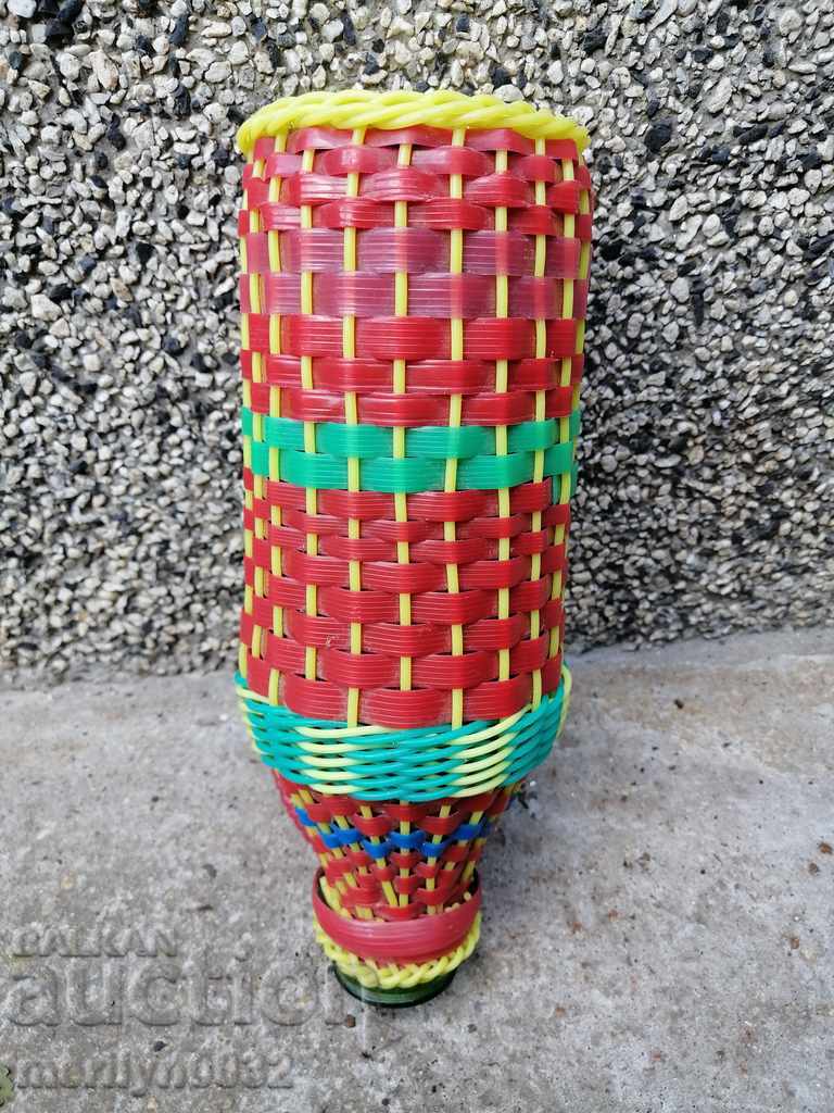 Auction  A glass-coated daisagan from the time of a knit wool