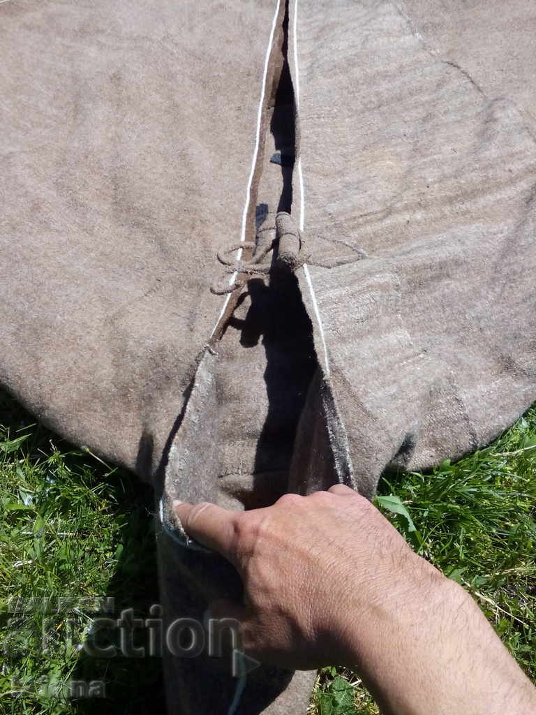 Auction  Ancient yamurluk