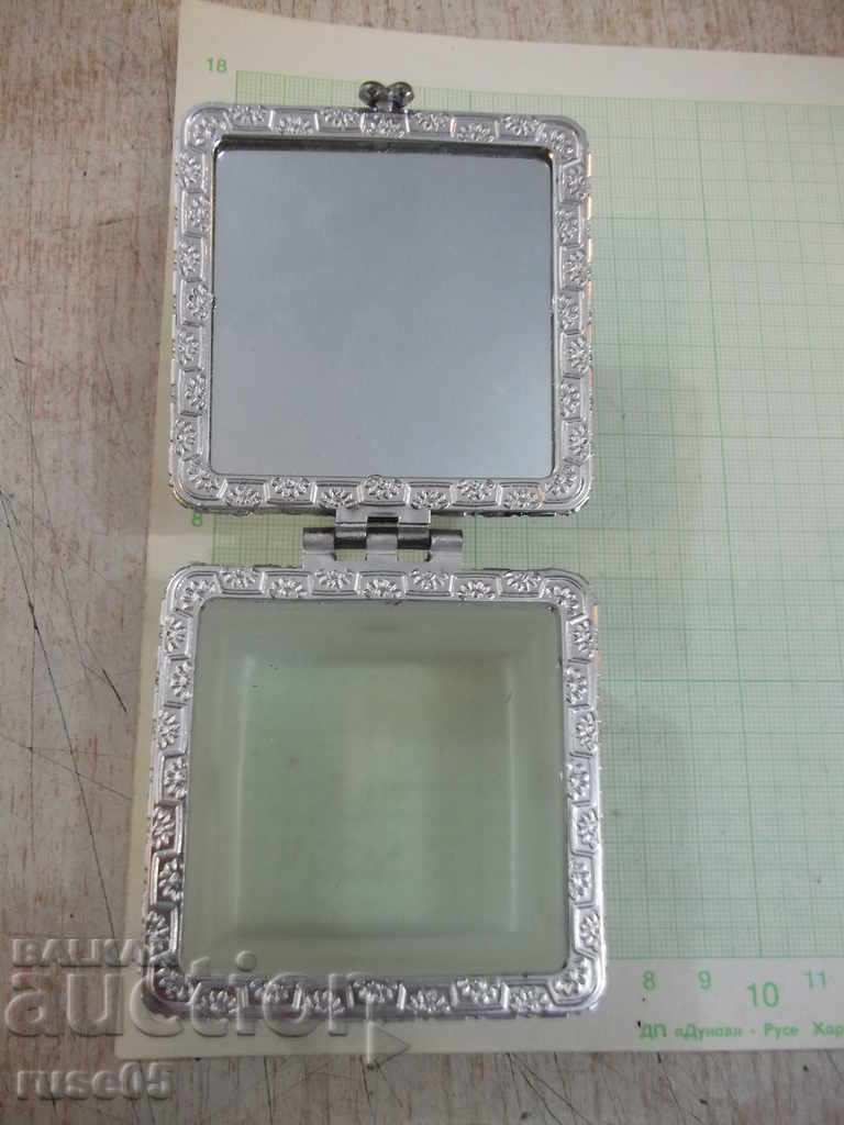 Glass box with lid and mirror - 5 Glass box with lid and mirror - 5