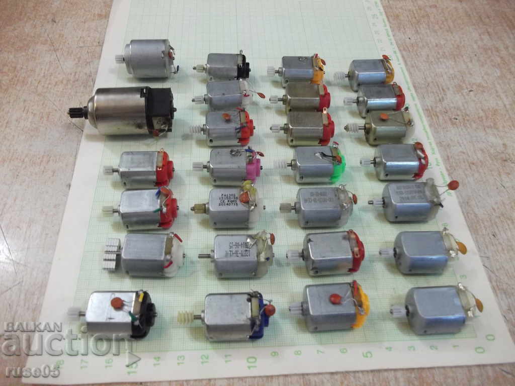 Auction Lot of 27 pcs. microelectric motors operating DC Auction Lot of 27 pcs. microelectric motors operating DC
