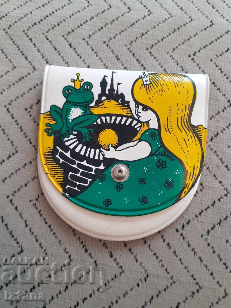 Old children's wallet Old children's wallet