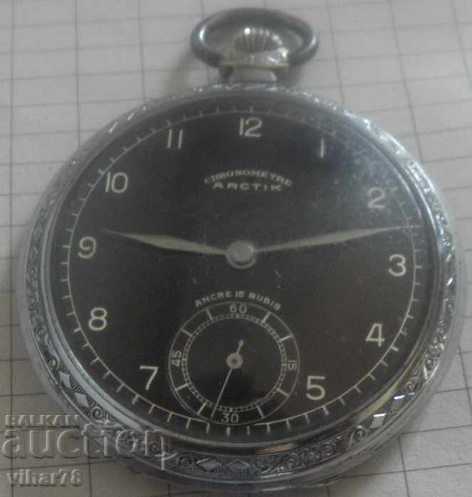 CEAS DE BUZUNAR MILITAR ARCTIK