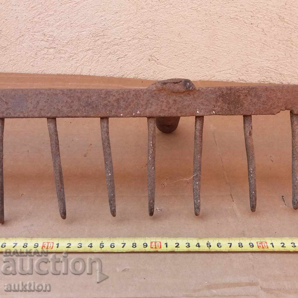 Auction SOLID FORGED RIVET HARDWARE, PLOW, HUGE PLOW Auction SOLID FORGED RIVET HARDWARE, PLOW, HUGE PLOW