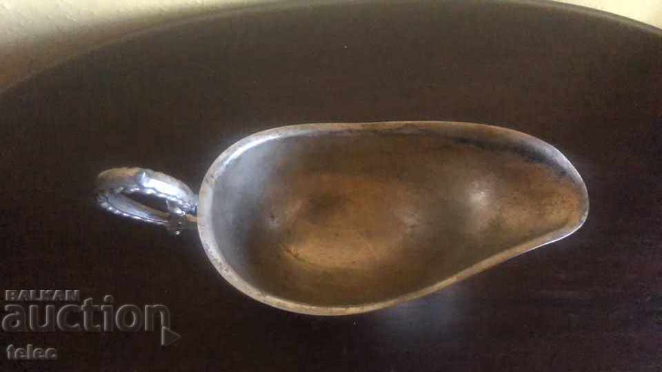 Beautiful metal saucer with handle - reduced price with price 11.00 BGN | € 5.62 Beautiful metal saucer with handle - reduced price with price 11.00 BGN | € 5.62