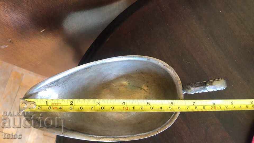 Delivery of Beautiful metal saucer with handle - reduced price Delivery of Beautiful metal saucer with handle - reduced price