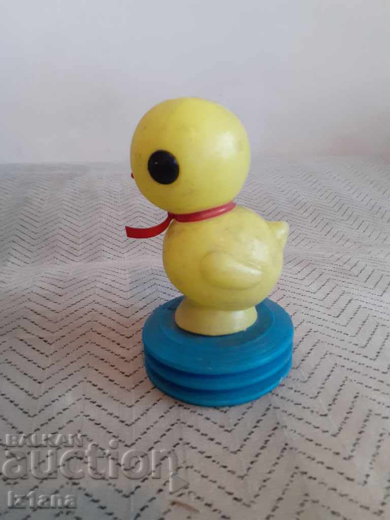 Pui vechi de jucărie Pui vechi de jucărie