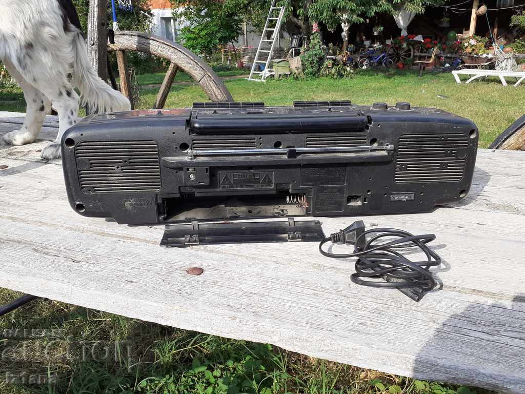 Delivery of Old Panasonic Radio Cassette Player Delivery of Old Panasonic Radio Cassette Player