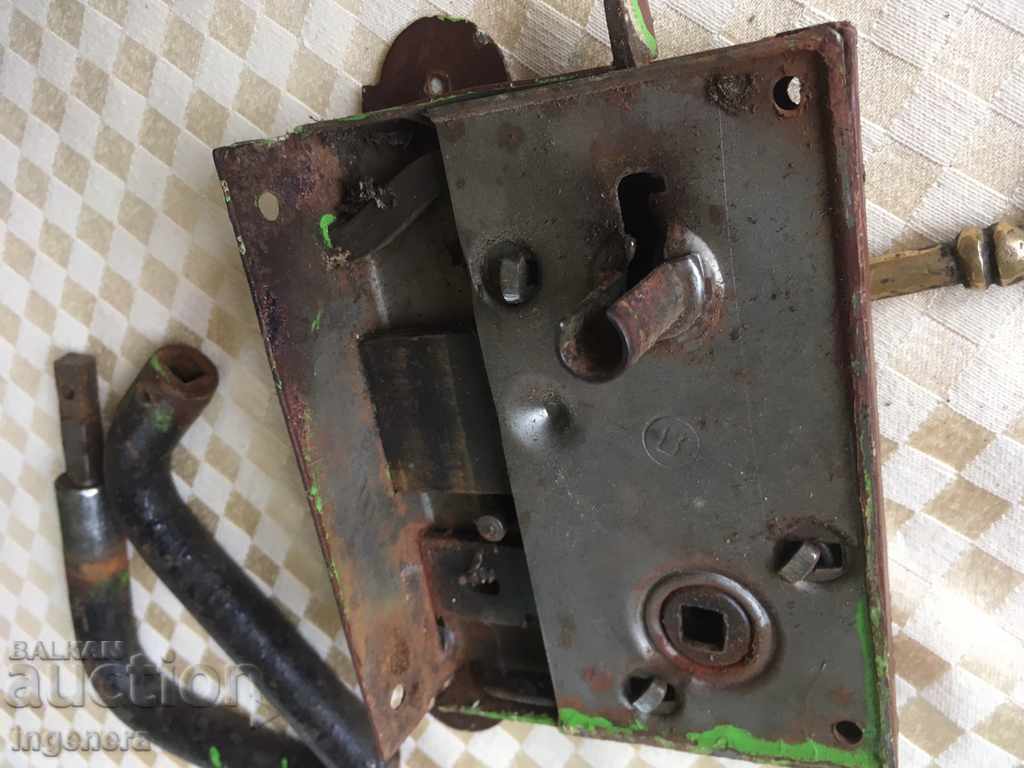 LOCK LOCK WITH DOUBLE LOCKING OLD WORKS - 6 LOCK LOCK WITH DOUBLE LOCKING OLD WORKS - 6