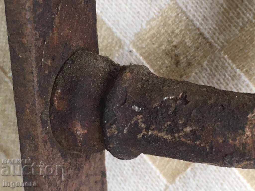 REIBER CUTS OLD WITH BRONZE HANDLE - 5 REIBER CUTS OLD WITH BRONZE HANDLE - 5