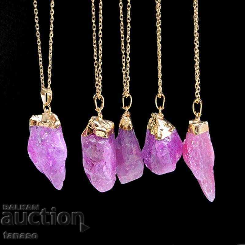Rose quartz necklace in gilded fittings