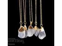 White quartz necklace in gold plating