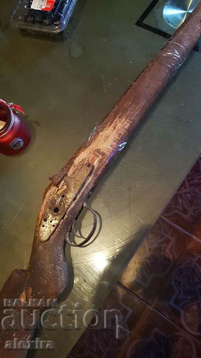 old rare rifle - FOR MORE YEARS with price 350.00 BGN | € 178.95 old rare rifle - FOR MORE YEARS with price 350.00 BGN | € 178.95